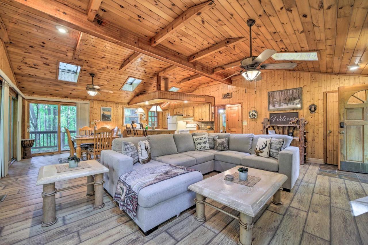 Cozy Lake Toxaway Cabin With Deck, Fire Pit And Grill! Exteriér fotografie